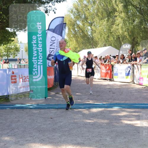 07.09.2025 - 19. Norderstedt Triathlon Zöllner http://msf.ph/oto/8779724 07.09.2025 12:41:01 Ziel 170, 1288 meine-sportfotos.de