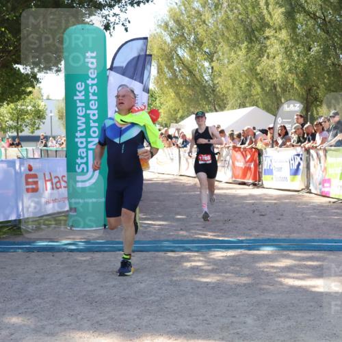 07.09.2025 - 19. Norderstedt Triathlon Zöllner http://msf.ph/oto/8779728 07.09.2025 12:41:01 Ziel 170, 1288 meine-sportfotos.de