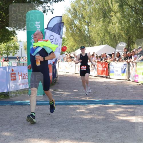 07.09.2025 - 19. Norderstedt Triathlon Zöllner http://msf.ph/oto/8779730 07.09.2025 12:41:02 Ziel 170, 1288 meine-sportfotos.de