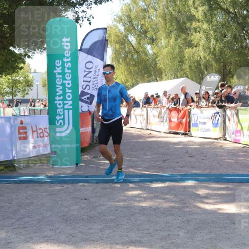07.09.2025 - 19. Norderstedt Triathlon Zöllner http://msf.ph/oto/8779886 07.09.2025 12:42:34 Ziel 168, 215, 741, 800, 1300 meine-sportfotos.de