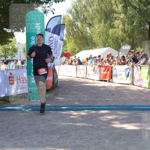 07.09.2025 - 19. Norderstedt Triathlon Zöllner http://msf.ph/oto/8779955 07.09.2025 12:45:46 Ziel 729, 1272 meine-sportfotos.de