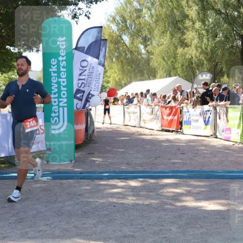 07.09.2025 - 19. Norderstedt Triathlon Zöllner http://msf.ph/oto/8779968 07.09.2025 12:46:15 Ziel 226, 245 meine-sportfotos.de