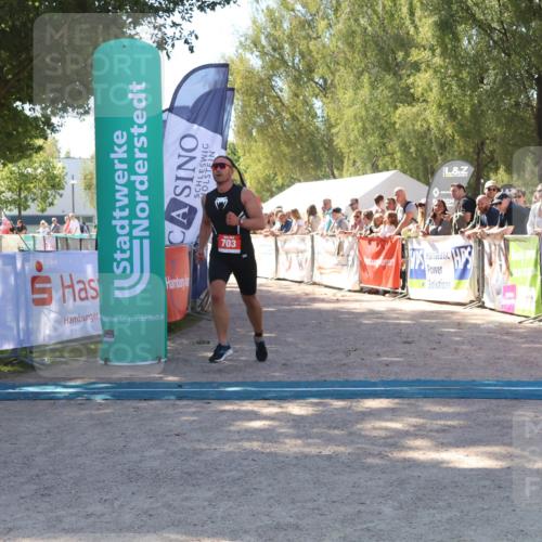 07.09.2025 - 19. Norderstedt Triathlon Zöllner http://msf.ph/oto/8780037 07.09.2025 12:46:31 Ziel 703 meine-sportfotos.de