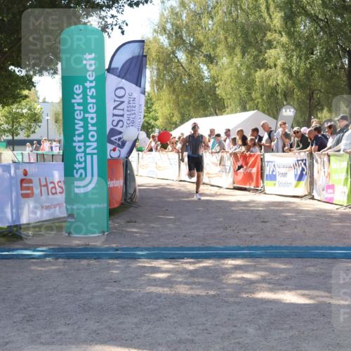 07.09.2025 - 19. Norderstedt Triathlon Zöllner http://msf.ph/oto/8780181 07.09.2025 12:47:44 Ziel 151 meine-sportfotos.de