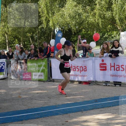 07.09.2025 - 19. Norderstedt Triathlon Zöllner http://msf.ph/oto/8780656 07.09.2025 10:54:44 Ziel 657, 1131 meine-sportfotos.de