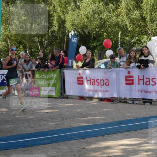 07.09.2025 - 19. Norderstedt Triathlon Zöllner http://msf.ph/oto/8780668 07.09.2025 10:54:45 Ziel 657, 1131 meine-sportfotos.de