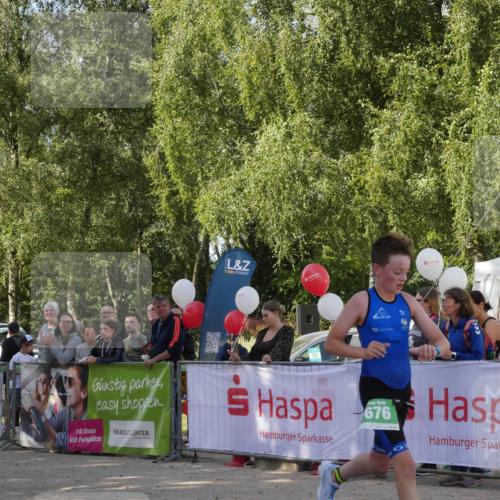 07.09.2025 - 19. Norderstedt Triathlon Zöllner http://msf.ph/oto/8780784 07.09.2025 10:55:20 Ziel 676 meine-sportfotos.de
