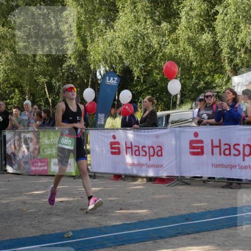 07.09.2025 - 19. Norderstedt Triathlon Zöllner http://msf.ph/oto/8780863 07.09.2025 10:55:59 Ziel 134, 637, 661, 680 meine-sportfotos.de