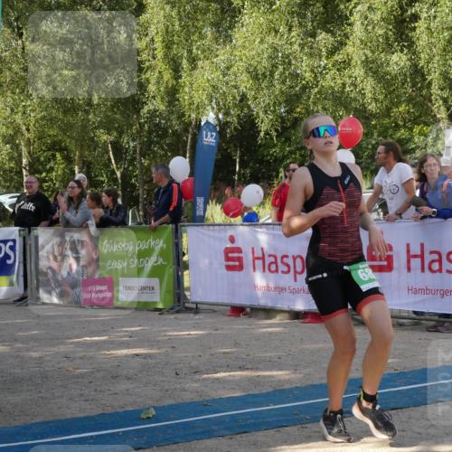 07.09.2025 - 19. Norderstedt Triathlon Zöllner http://msf.ph/oto/8781043 07.09.2025 10:56:38 Ziel 70, 102, 682 meine-sportfotos.de