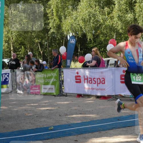 07.09.2025 - 19. Norderstedt Triathlon Zöllner http://msf.ph/oto/8781085 07.09.2025 10:56:41 Ziel 70, 76, 102, 682 meine-sportfotos.de