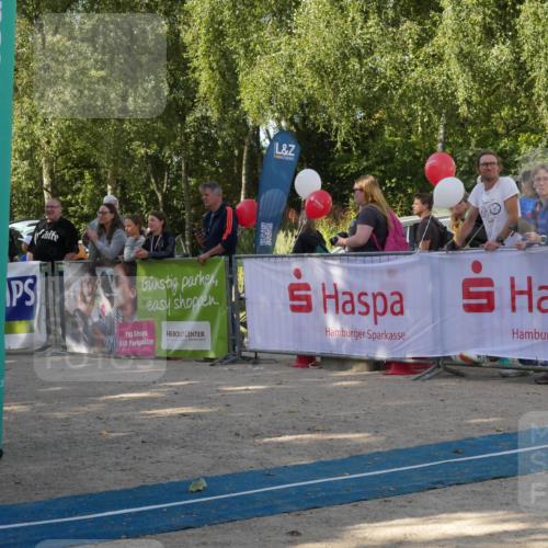 07.09.2025 - 19. Norderstedt Triathlon Zöllner http://msf.ph/oto/8781086 07.09.2025 10:56:44 Ziel 70, 76, 102, 682 meine-sportfotos.de