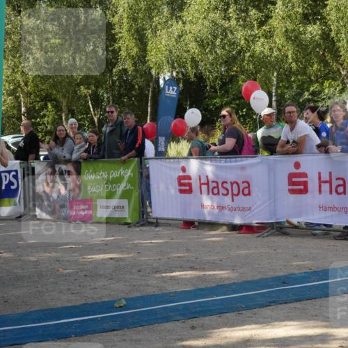 07.09.2025 - 19. Norderstedt Triathlon Zöllner http://msf.ph/oto/8781151 07.09.2025 10:57:02 Ziel 131, 651 meine-sportfotos.de