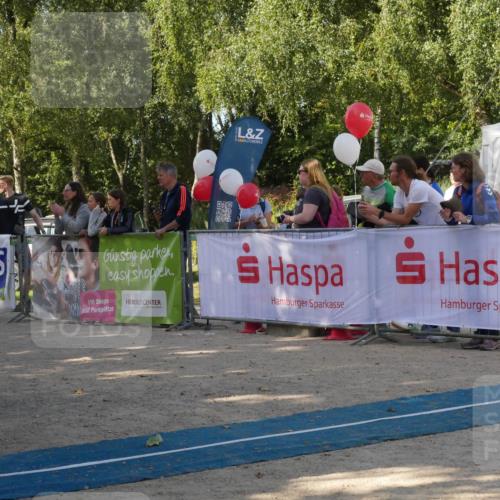 07.09.2025 - 19. Norderstedt Triathlon Zöllner http://msf.ph/oto/8781213 07.09.2025 10:57:32 Ziel 126, 636 meine-sportfotos.de