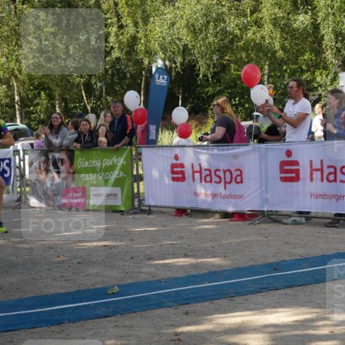 07.09.2025 - 19. Norderstedt Triathlon Zöllner http://msf.ph/oto/8781305 07.09.2025 10:57:39 Ziel 58, 125, 126, 636 meine-sportfotos.de