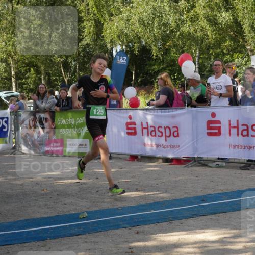 07.09.2025 - 19. Norderstedt Triathlon Zöllner http://msf.ph/oto/8781312 07.09.2025 10:57:40 Ziel 58, 125, 126, 636 meine-sportfotos.de