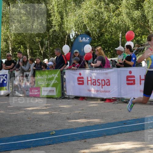 07.09.2025 - 19. Norderstedt Triathlon Zöllner http://msf.ph/oto/8781625 07.09.2025 10:58:38 Ziel 57, 129, 643, 693 meine-sportfotos.de