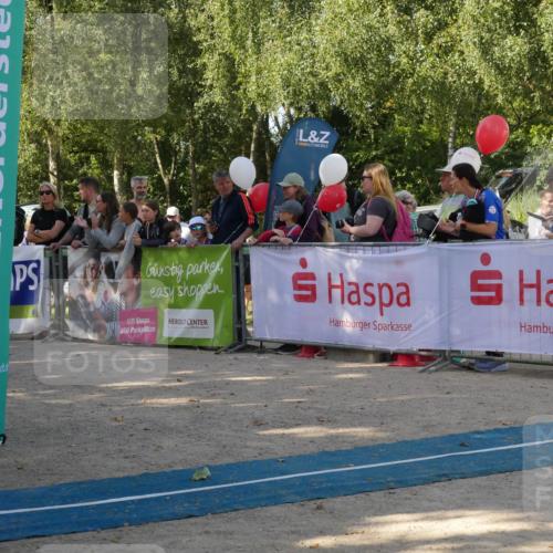 07.09.2025 - 19. Norderstedt Triathlon Zöllner http://msf.ph/oto/8781630 07.09.2025 10:58:40 Ziel 57, 129, 643, 693 meine-sportfotos.de