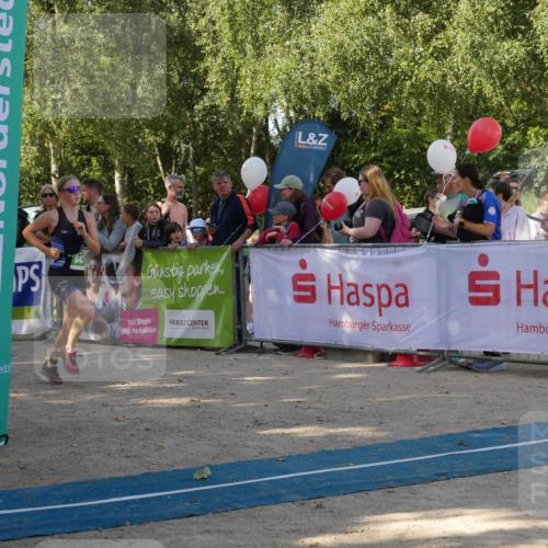 07.09.2025 - 19. Norderstedt Triathlon Zöllner http://msf.ph/oto/8781636 07.09.2025 10:58:41 Ziel 57, 129, 643, 693 meine-sportfotos.de