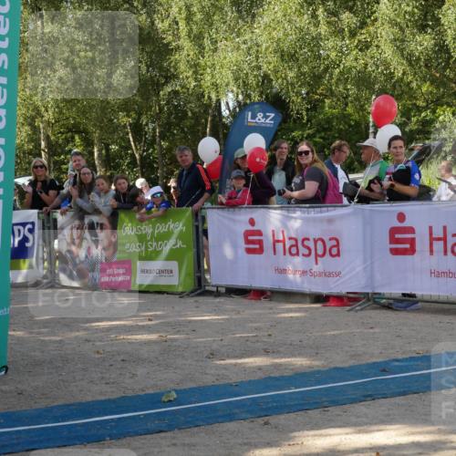 07.09.2025 - 19. Norderstedt Triathlon Zöllner http://msf.ph/oto/8781702 07.09.2025 10:58:59 Ziel 106 meine-sportfotos.de