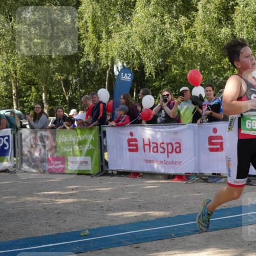07.09.2025 - 19. Norderstedt Triathlon Zöllner http://msf.ph/oto/8781879 07.09.2025 11:00:19 Ziel 61, 681, 691 meine-sportfotos.de