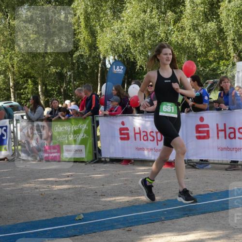 07.09.2025 - 19. Norderstedt Triathlon Zöllner http://msf.ph/oto/8781904 07.09.2025 11:00:21 Ziel 61, 681, 683, 691 meine-sportfotos.de