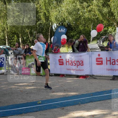 07.09.2025 - 19. Norderstedt Triathlon Zöllner http://msf.ph/oto/8782017 07.09.2025 11:00:46 Ziel 689 meine-sportfotos.de