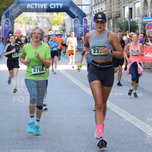 07.09.2025 - BARMER Alsterlauf Strokosch-Dieckow http://msf.ph/oto/8782023 07.09.2025 10:05:28 Ziel 2064, 2102, 2399, 2435, 2773, 3015, 3019, 3256, 3279, 3573, 3574, 3645, 3839, 3991, 4028, 4092, 4310, 4371, 4465, 4729, 4777, 4806, 5061, 5229, 5424, 5616, 5752, 5787, 5788, 5811, 6148, 6245, 6327, 8045, 8184, 8185, 8190, 8259, 8327, 8445, 8446, 8484, 8485 meine-sportfotos.de