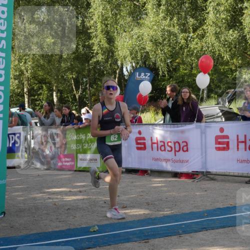 07.09.2025 - 19. Norderstedt Triathlon Zöllner http://msf.ph/oto/8782078 07.09.2025 11:01:15 Ziel 62, 123, 127 meine-sportfotos.de