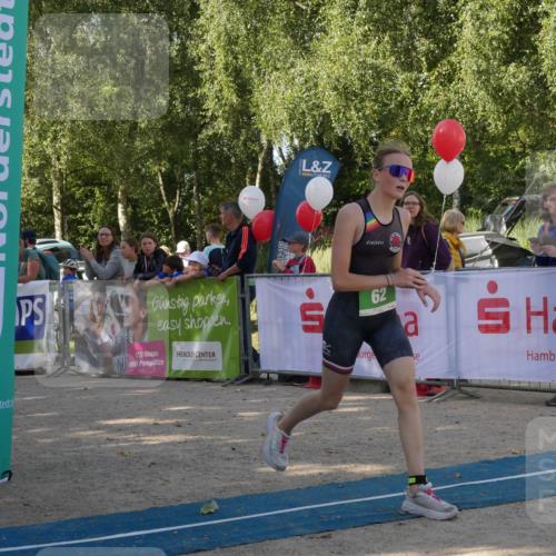 07.09.2025 - 19. Norderstedt Triathlon Zöllner http://msf.ph/oto/8782083 07.09.2025 11:01:15 Ziel 62, 123, 127 meine-sportfotos.de