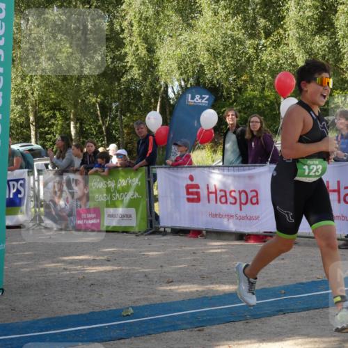 07.09.2025 - 19. Norderstedt Triathlon Zöllner http://msf.ph/oto/8782107 07.09.2025 11:01:17 Ziel 62, 123, 127 meine-sportfotos.de