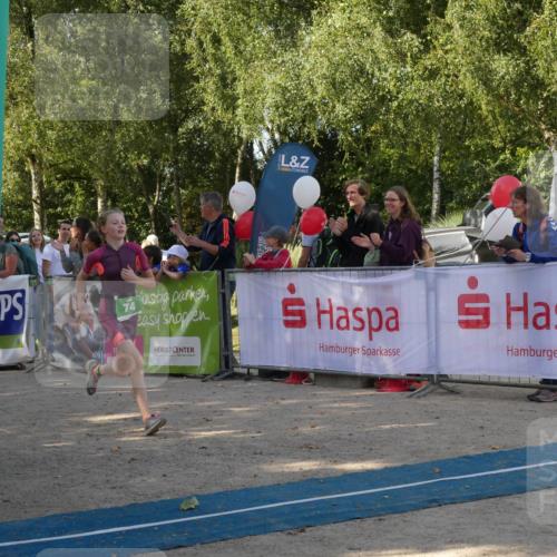 07.09.2025 - 19. Norderstedt Triathlon Zöllner http://msf.ph/oto/8782231 07.09.2025 11:02:04 Ziel 74 meine-sportfotos.de