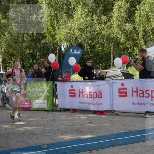 07.09.2025 - 19. Norderstedt Triathlon Zöllner http://msf.ph/oto/8782404 07.09.2025 11:04:00 Ziel 63, 113 meine-sportfotos.de