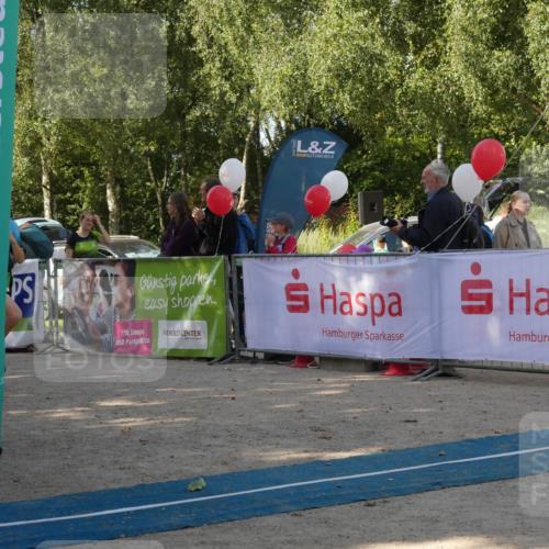 07.09.2025 - 19. Norderstedt Triathlon Zöllner http://msf.ph/oto/8782500 07.09.2025 11:05:02 Ziel 110, 650 meine-sportfotos.de