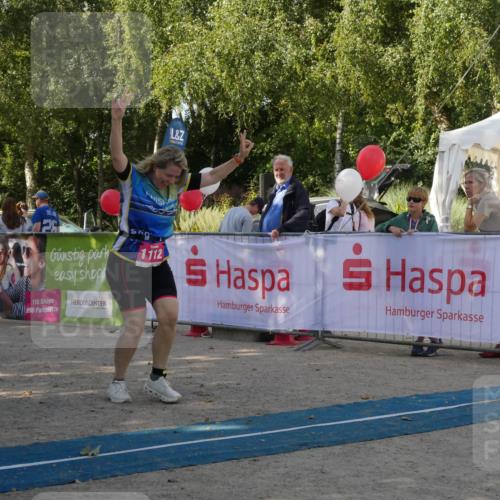 07.09.2025 - 19. Norderstedt Triathlon Zöllner http://msf.ph/oto/8782812 07.09.2025 11:11:29 Ziel 1112 meine-sportfotos.de