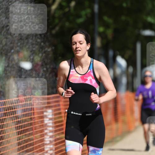 07.09.2025 - 19. Norderstedt Triathlon Michael Strokosch http://msf.ph/oto/8782891 07.09.2025 12:14:08 Laufen 704, 1246, 1334 meine-sportfotos.de