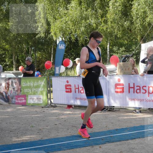 07.09.2025 - 19. Norderstedt Triathlon Zöllner http://msf.ph/oto/8783101 07.09.2025 11:49:21 Ziel 1171 meine-sportfotos.de