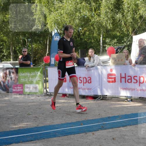 07.09.2025 - 19. Norderstedt Triathlon Zöllner http://msf.ph/oto/8783137 07.09.2025 11:49:31 Ziel 196, 1355 meine-sportfotos.de