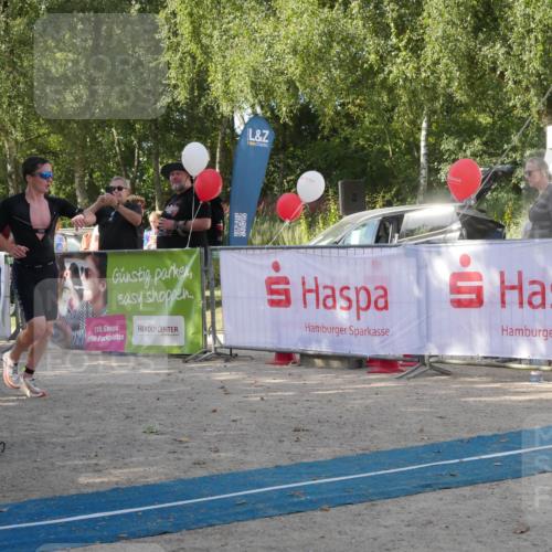 07.09.2025 - 19. Norderstedt Triathlon Zöllner http://msf.ph/oto/8783220 07.09.2025 11:51:45 Ziel 1198 meine-sportfotos.de