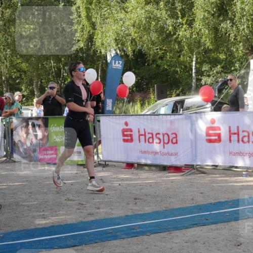 07.09.2025 - 19. Norderstedt Triathlon Zöllner http://msf.ph/oto/8783226 07.09.2025 11:51:46 Ziel 1198 meine-sportfotos.de