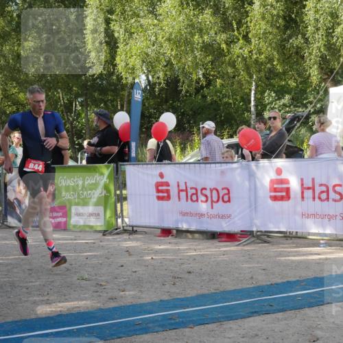 07.09.2025 - 19. Norderstedt Triathlon Zöllner http://msf.ph/oto/8783241 07.09.2025 11:52:05 Ziel 844 meine-sportfotos.de