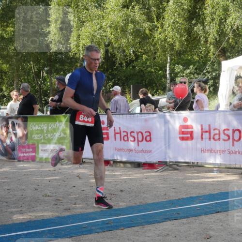 07.09.2025 - 19. Norderstedt Triathlon Zöllner http://msf.ph/oto/8783248 07.09.2025 11:52:06 Ziel 844 meine-sportfotos.de