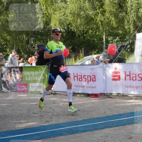 07.09.2025 - 19. Norderstedt Triathlon Zöllner http://msf.ph/oto/8783263 07.09.2025 11:52:34 Ziel 200 meine-sportfotos.de