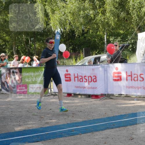 07.09.2025 - 19. Norderstedt Triathlon Zöllner http://msf.ph/oto/8783301 07.09.2025 11:52:59 Ziel 1227 meine-sportfotos.de