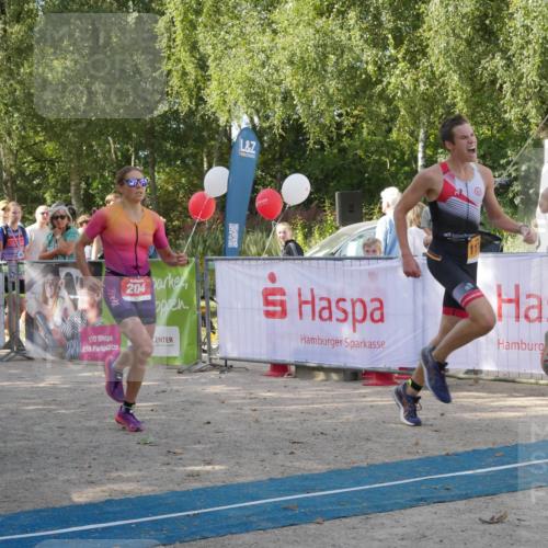 07.09.2025 - 19. Norderstedt Triathlon Zöllner http://msf.ph/oto/8783339 07.09.2025 11:53:36 Ziel 204, 1174, 1203 meine-sportfotos.de