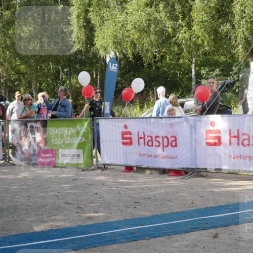 07.09.2025 - 19. Norderstedt Triathlon Zöllner http://msf.ph/oto/8783349 07.09.2025 11:53:37 Ziel 204, 1174, 1203 meine-sportfotos.de