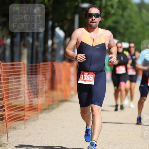 07.09.2025 - 19. Norderstedt Triathlon Michael Strokosch http://msf.ph/oto/8783797 07.09.2025 12:15:25 Laufen 807, 1253, 1301, 1315, 1358, 1365 meine-sportfotos.de