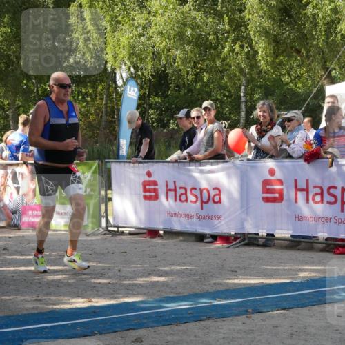 07.09.2025 - 19. Norderstedt Triathlon Zöllner http://msf.ph/oto/8785010 07.09.2025 12:31:33 Ziel 710 meine-sportfotos.de