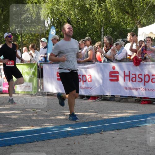 07.09.2025 - 19. Norderstedt Triathlon Zöllner http://msf.ph/oto/8785058 07.09.2025 12:33:45 Ziel 191, 782, 801, 1223 meine-sportfotos.de