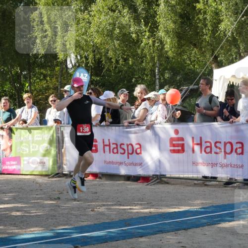 07.09.2025 - 19. Norderstedt Triathlon Zöllner http://msf.ph/oto/8785261 07.09.2025 12:38:31 Ziel 136, 859 meine-sportfotos.de