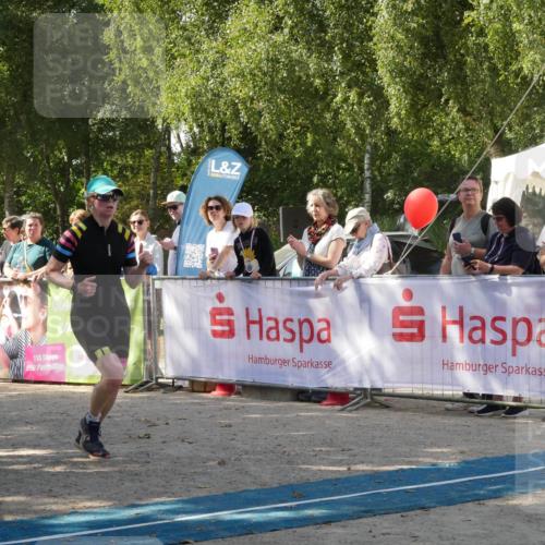 07.09.2025 - 19. Norderstedt Triathlon Zöllner http://msf.ph/oto/8785280 07.09.2025 12:38:48 Ziel 299 meine-sportfotos.de